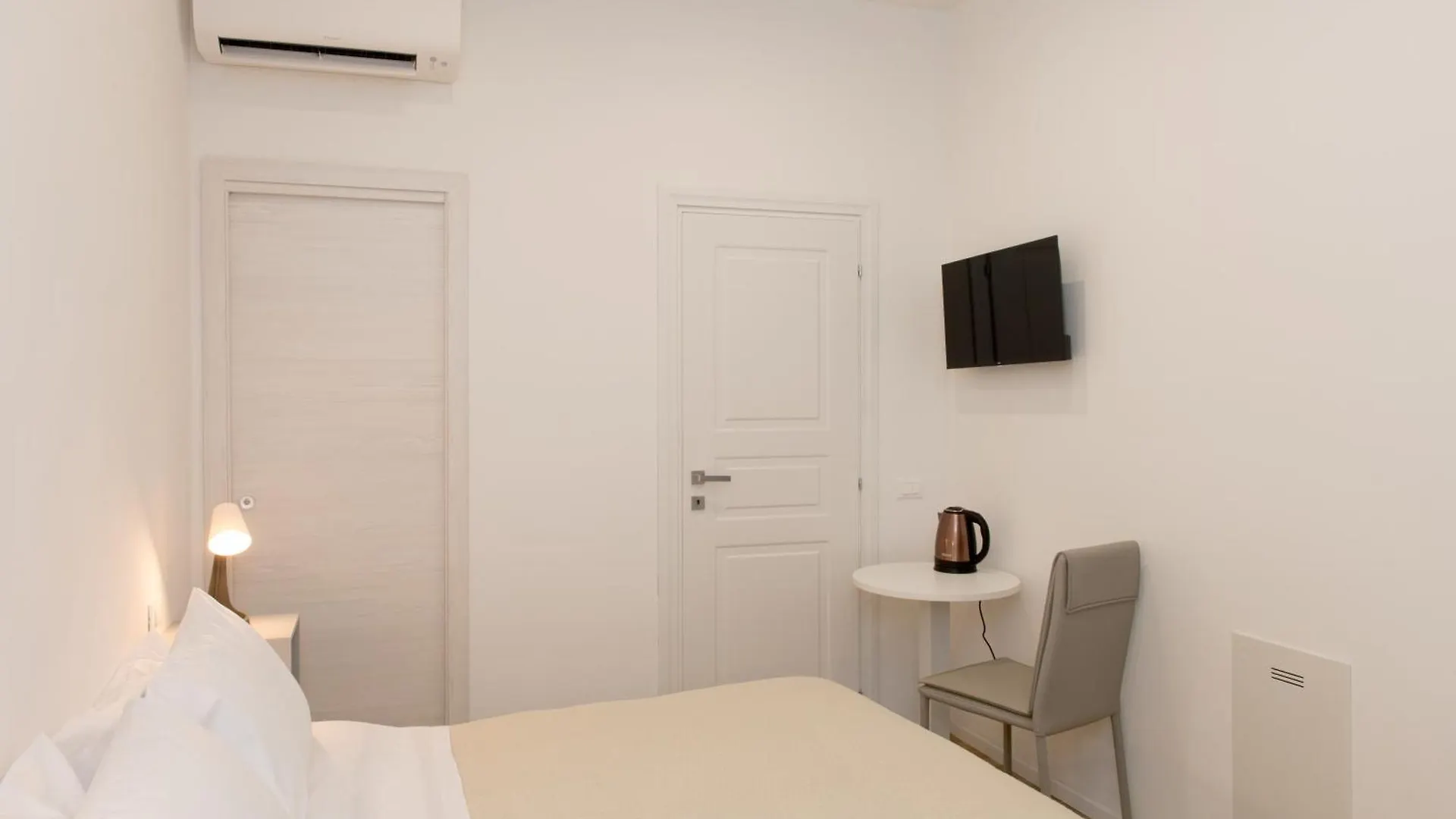 Posterla22 Ensuite Rooms Bolonia Włochy