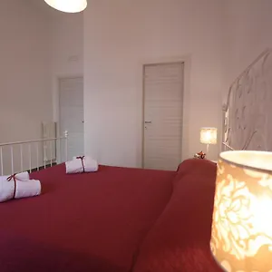 I Due Tornesi , Neapol Włochy